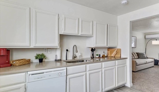City Park | PickleBall Courts | 5 Mins off i15!