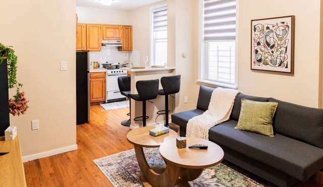 Cozy 1BR in WNY – Direct Bus to Times Square