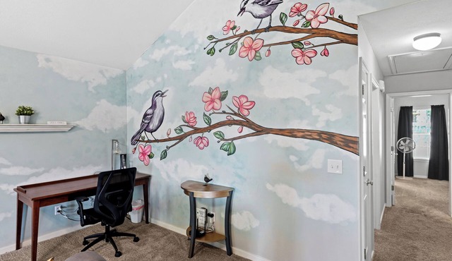 Cozy 2-bedroom family-friendly house featuring beautiful murals by local artist.