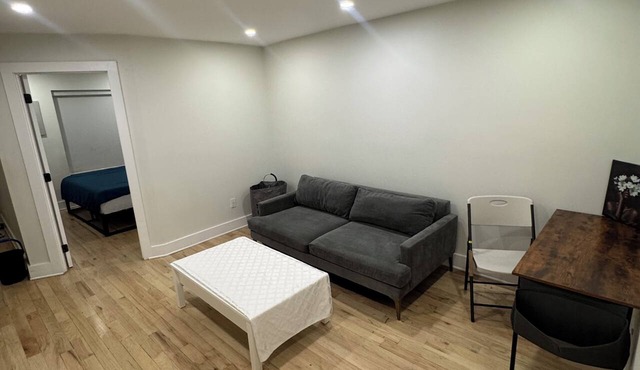 Cozy BK room, king-size bed, 7m to subway, 20m to Manhattan