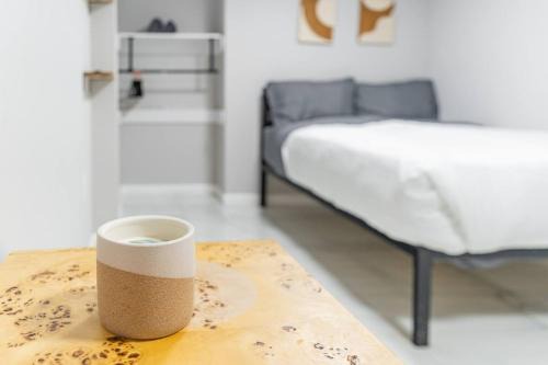 Cozy Private Room in Shared Space NYC Light Rail BSMT A