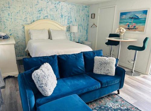 Cozy Studio 10 minutes from Siesta Key -perfect for couples
