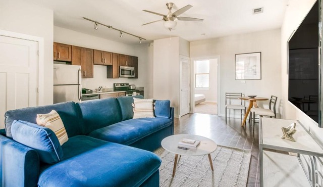 CozySuites MusicRow Classy 1BR in Nashville! 09