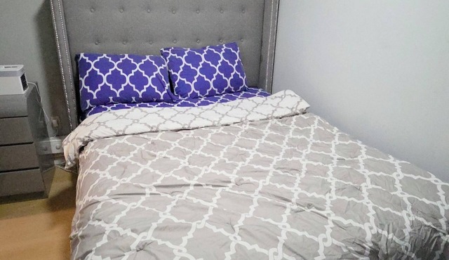 Delightful studio with basic amenities in friendly Irvington neighborhood