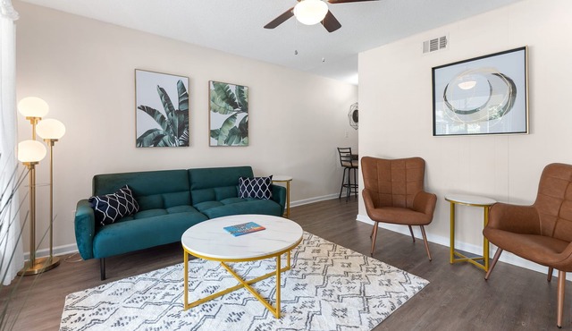 Green Room at the Broad Avenue