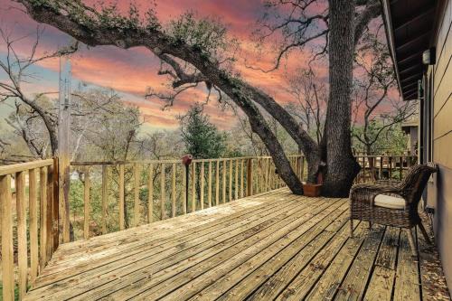 Historic UT Tree House, Walk to Moody Center