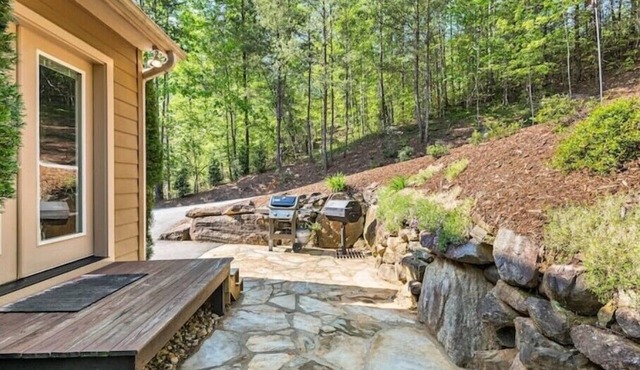 Lakefront Cottage on Lake Adgernn