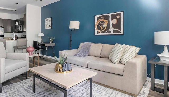 Landing | Chic 1BD, Gym, Game Room