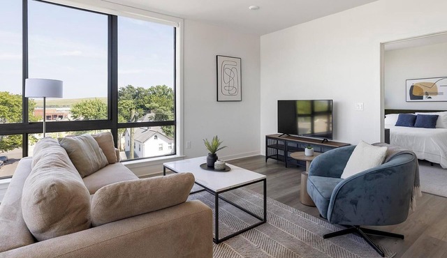 Landing | Chic 2BD, Rooftop Lounge, Courtyard