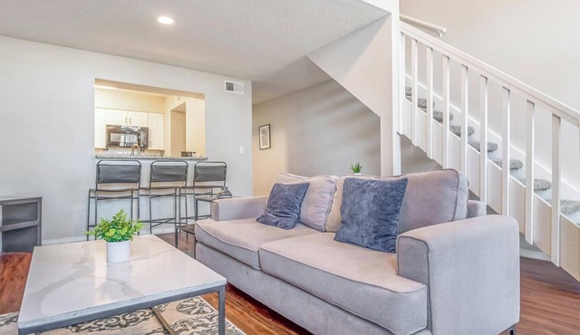 Landing | Spectacular 2BD, Gym, Game Room