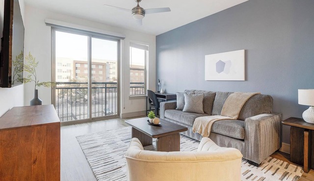 Landing | Stunning 1BD, Clubhouse, Pool