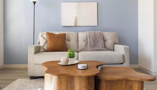 Landing | Stunning 1BD, Yoga Studio