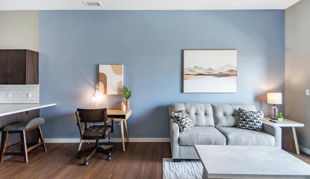 Landing | Stylish 1BD, Pool, Rooftop Lounge
