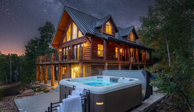 Luxury Wood-Log Cabin - Your Park City Mountain Getaway - Sleeps 10+