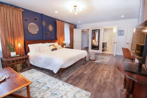 Memphis Star - Cozy Remodeled Central