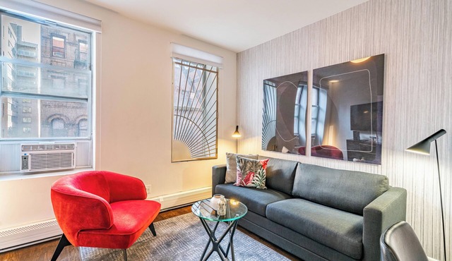 Modern & Pet-Friendly Upper East Side One Bedroom