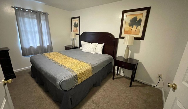 MONTHLY STAYS 10BR Cabin-Style Home – Secluded Compound with abundant parking