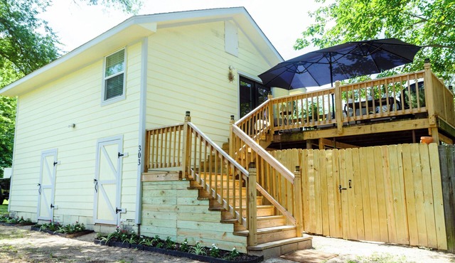 Mt Pleasant 2BR w/Fenced Yard + Deck