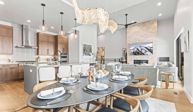 NEW! Breathtaking Views from Every Room/Fireplace