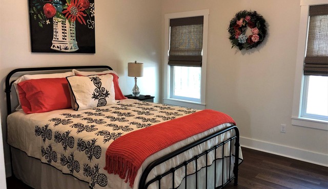 New Home Clean 2.5 Mi Airport 15-20 min ASHEVILLE BILTMORE Breweries HIKING GOLF