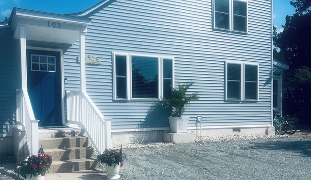 Newly renovated beach house! Just Steps from the Beach in Broadkill!