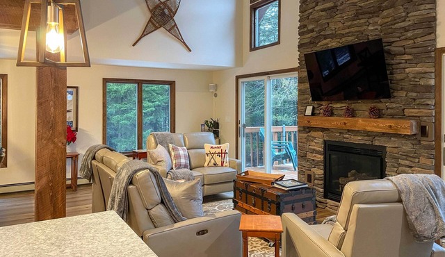 Newly Renovated Home w/Hot Tub, Deck & EV Charger