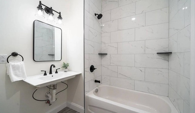 NYC Style 1 Bedroom Condo in Union City, NJ - 15 minutes from MetLife Stadium