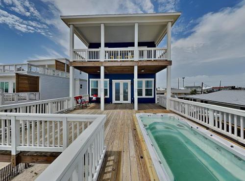 Oceans Edge by Ryson Vacation Rentals