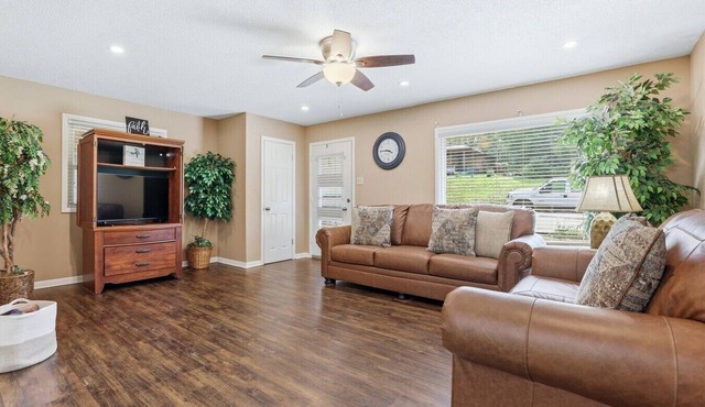 Peaceful North Little Rock Home w Backyard!