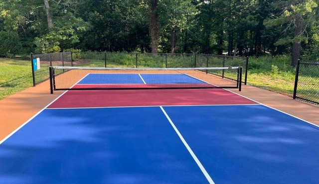 Pennsylvania - Private Pickleball Court, Hot Tub and Fire Pit