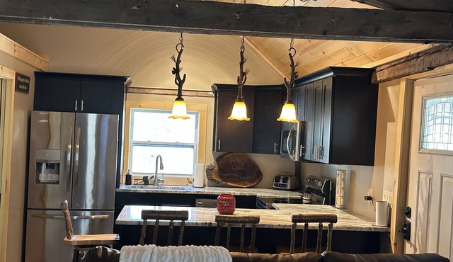 Recently renovated, country setting, short walk to town and beach