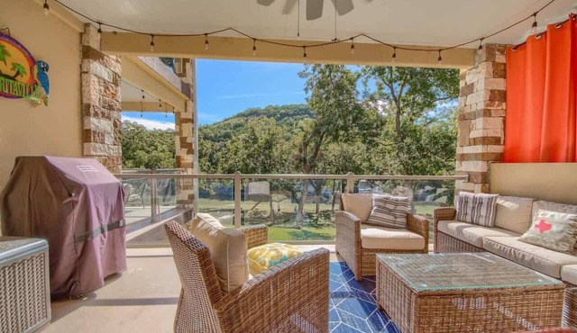 RG 211 Guadalupe River Oasis