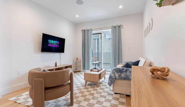 Scandinavian Retreat w/Balcony Bushwick Oasis