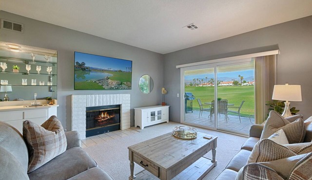 Sensational Golf Course & Mountain Views