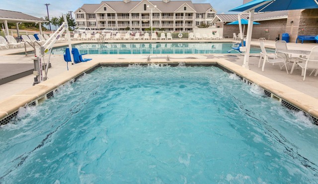 Spacious Villa with Access to 6 Pools