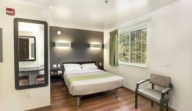 Studio Suite Near Rutgers