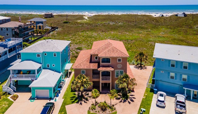 Sunrise Beach Villa | Walk to Beach, Ocean Views!