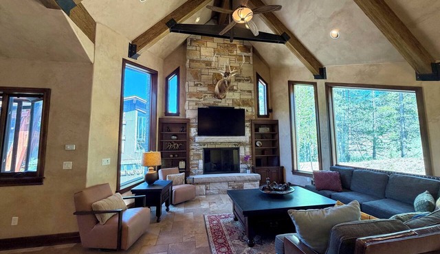 True Ski-In/Ski-Out Home in Copper Mountain's Lewis Ranch - Sleeps 24
