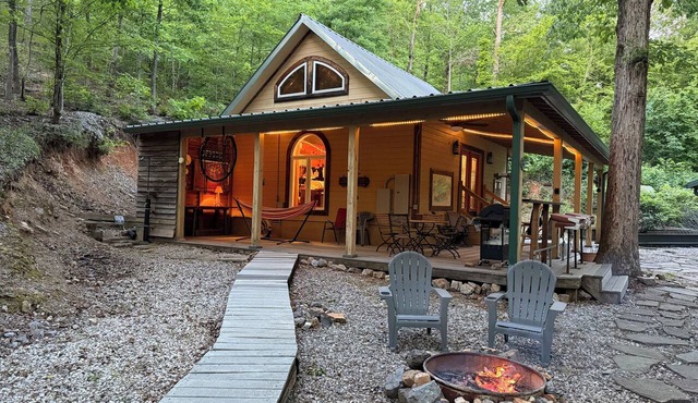 Upper Caddo River Cabin on the Ouachita NF near Norman AR
