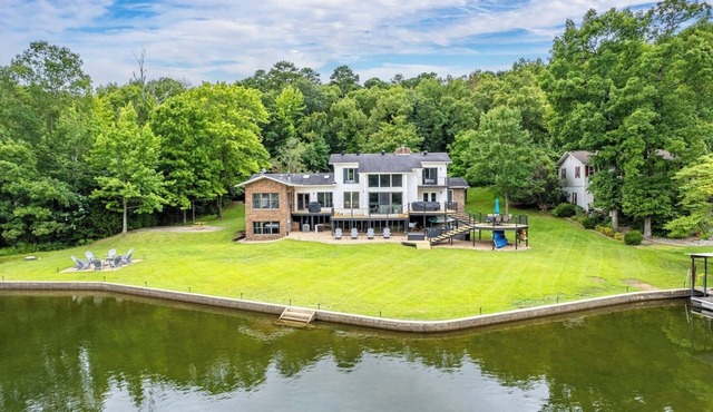 Waterside Haven w/optional Boat Rental