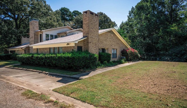 Woodland Springs