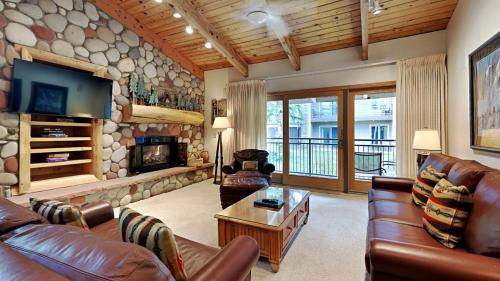 Timberline Condominiums 2 Bedroom plus Loft 3 Bath Deluxe Unit B3H