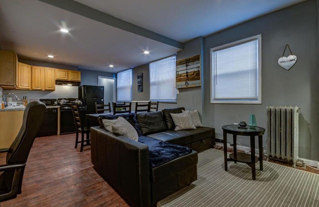TWO Cozy 3BR Flat with Parking Close to NY