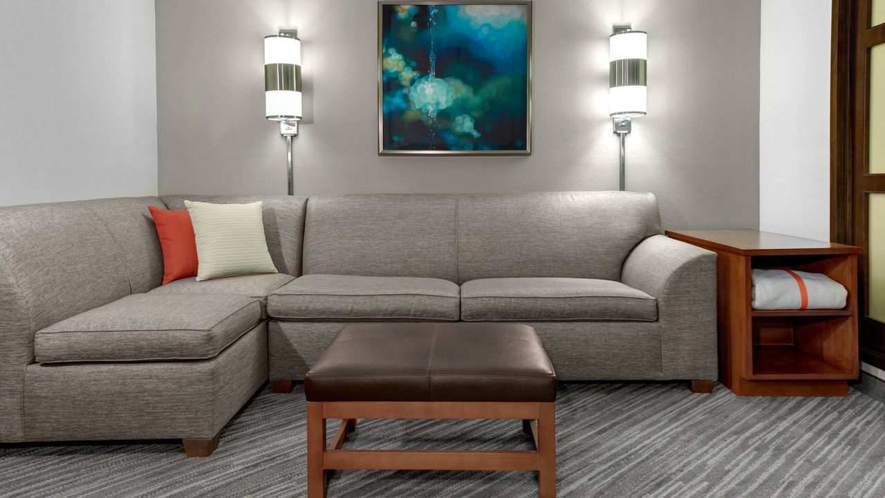 Photo of Livingroom in Secaucus