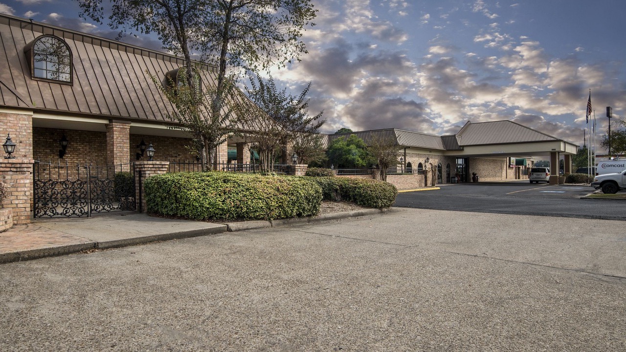 Photo of Buildings in Monroe