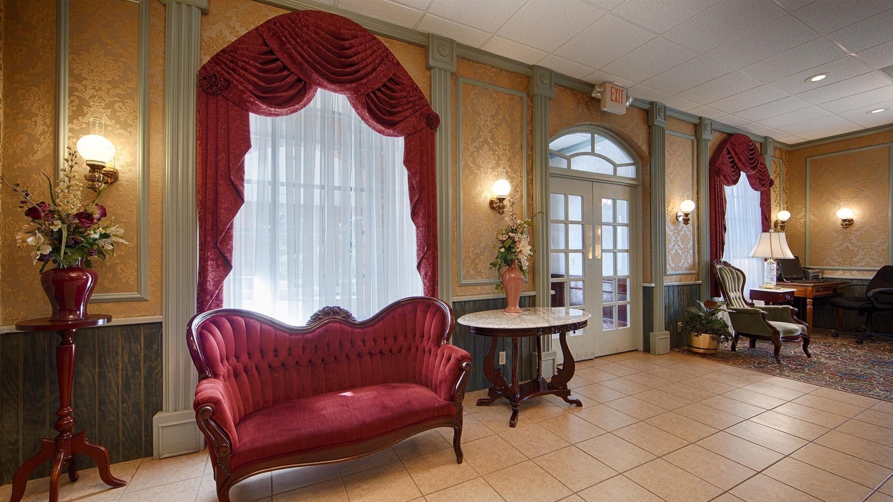 Photo of Livingroom in Eureka Springs Historic District