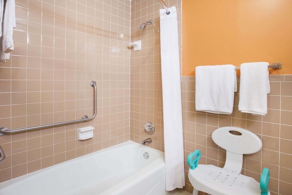 Photo of Bathroom in Alma