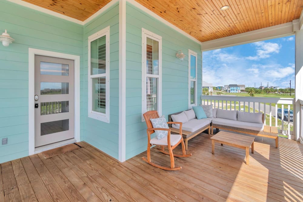 Photo of Patio Balcony in Terramar Beach