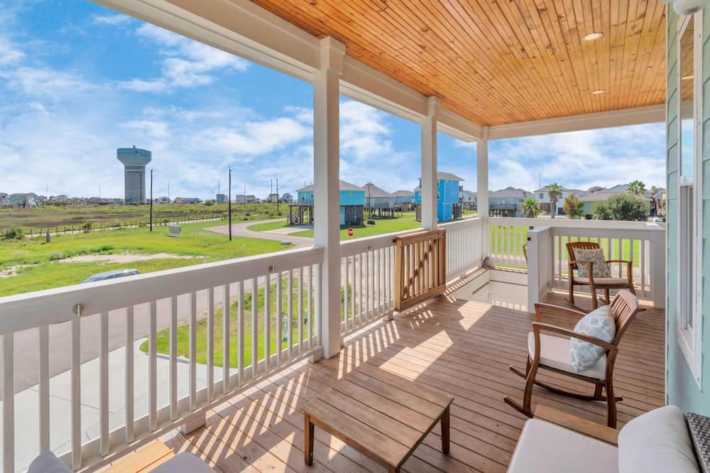 Photo of Patio Balcony in Terramar Beach