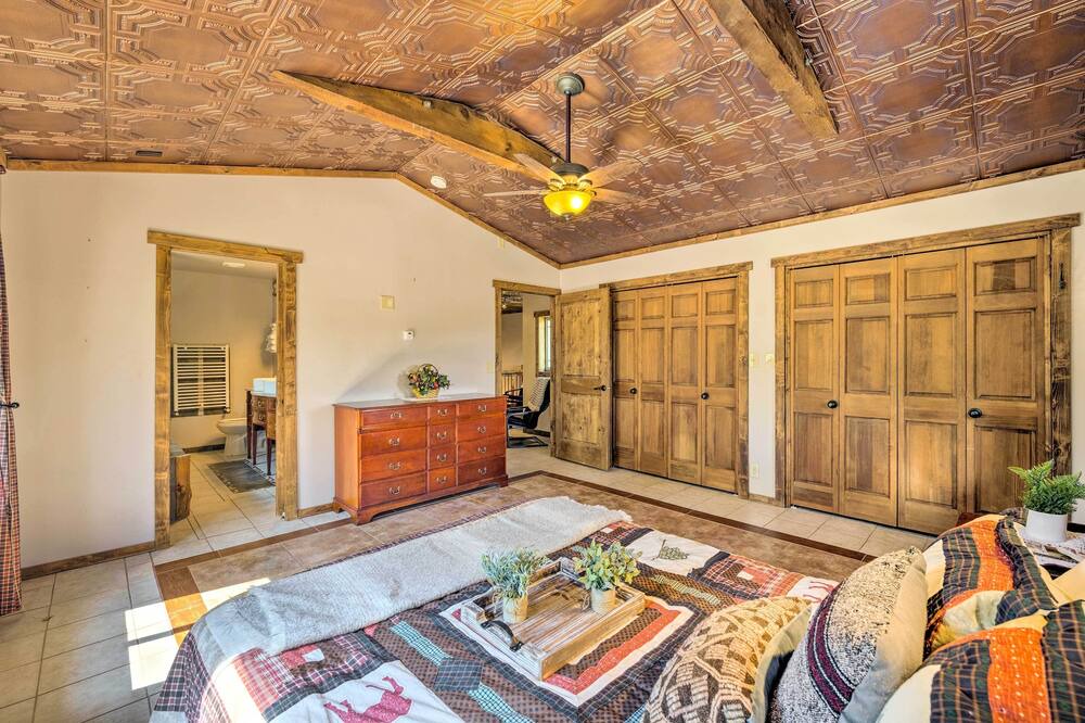 Photo of Bedroom in Silver Summit